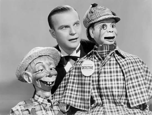 Edgar Bergen with his ventriloquist’s dummies Mortimer Snerd (left) and Charlie McCarthy in Charlie McCarthy, Detective (1939), directed by Frank Tuttle. Credit: © 1939 Universal Pictures Company, Inc.