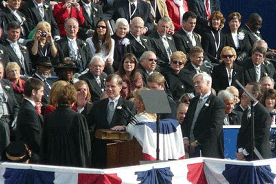 Bob McDonnell taking the oath of office, January 2010
